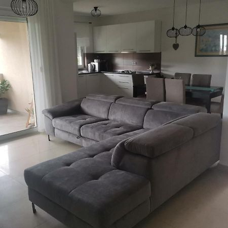 Apartman Ana Kampor Luaran gambar