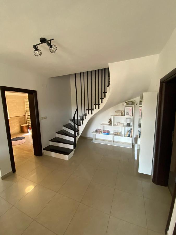 Apartman Ana Kampor Luaran gambar